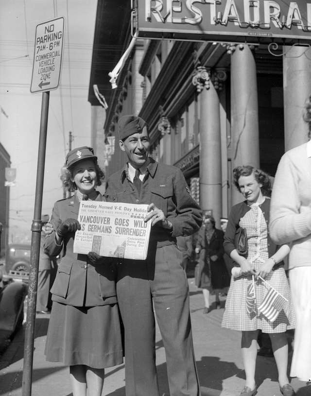 V-E Day在温哥华。温哥华每日省。1945年5月7日。档案#CVA 586-3852