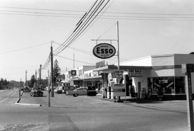 1962年的Esso Station照片